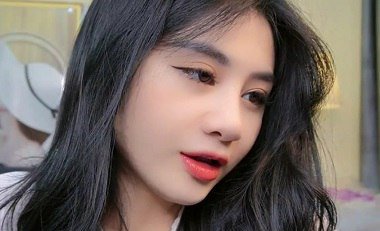 game sex nhat Anh xã dẫn vợ yêu về quê chăm sóc bố khi má qua đời mà không biết người vợ bị bố địt